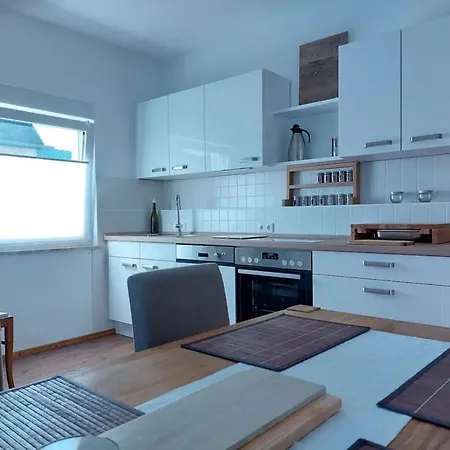 Gemuetliches Haeuschen Mit Innenhof - Longstay * Бад-Кройцнах